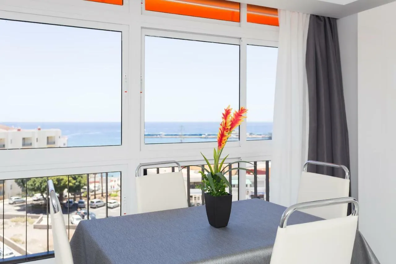 Appartamento 63 Los Cristianos First Sea Line, Parking, Wi Fi Spagna